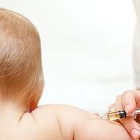 Castilla y León, la primera comunidad que incorpora la vacuna frente a los meningococos A, C, W e Y al calendario infantil 