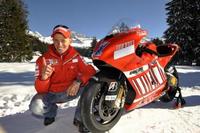Casey Stoner: "Con los Bridgestone, Rossi tiene una queja menos"