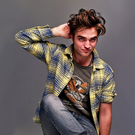 Robert Pattinson habla de Kriten Stewart y Emma Watson