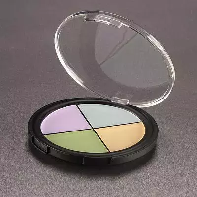 ¿Cómo se usa la paleta de correctores de colores de Coastal Scents?