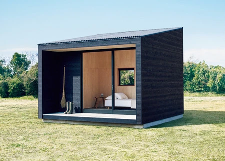 Amantes de la minicasas, os presentamos Muji Hut, la casa prefabricada de Muji