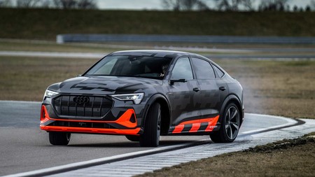 Audi E-Tron S derrapare