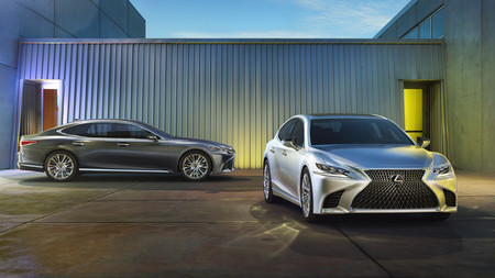 Lexus LS 2017: más grande, pero también más ágil y ligero, ahora con motor V6 biturbo