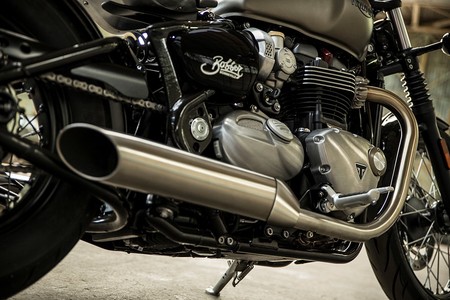Triumph Bonneville Bobber 2017 10