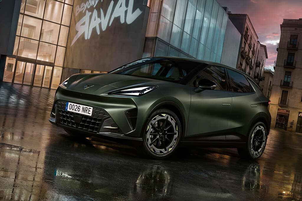 El CUPRA Raval se presenta como un rival del Renault 5 E-Tech con un precio de entrada de 26.000 euros y hasta 444 km de autonomía