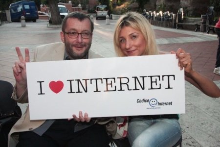¿Es necesario un tratado para defender la libertad de Internet? Europa se lo plantea