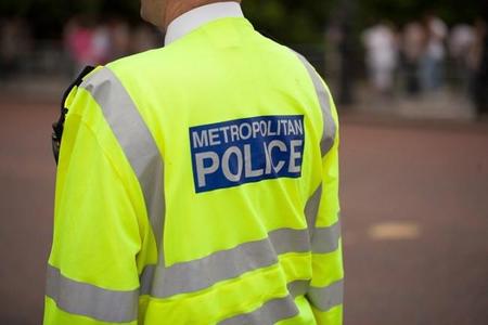 Detienen en Inglaterra a más de 660 presuntos pederastas