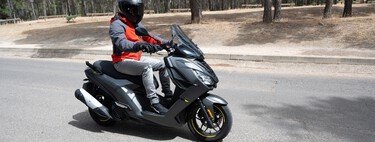 Probamos el Peugeot Pulsion 125: un león con hambre de pastel, confortable, dócil y con mucho espacio