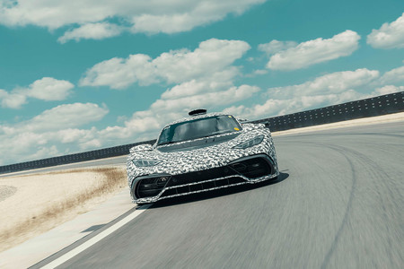 El Mercedes-AMG Project ONE inicia sus pruebas en circuito ¡y suena realmente como un Formula 1!