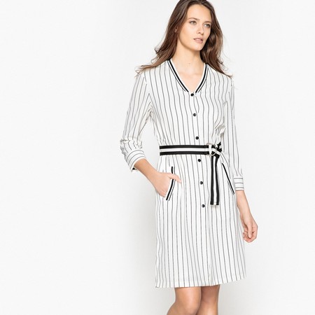 50% de descuento en este vestido estilo béisbol a rayas y abotonado en La Redoute: ahora cuesta 31,49 euros con envío gratis