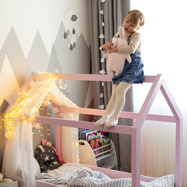 Ya en Lidl un banco con almacenamiento ideal para tener en orden el cuarto de los peques: cuesta menos de 10 euros