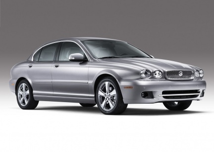 Jaguar desvela el X-Type 2008