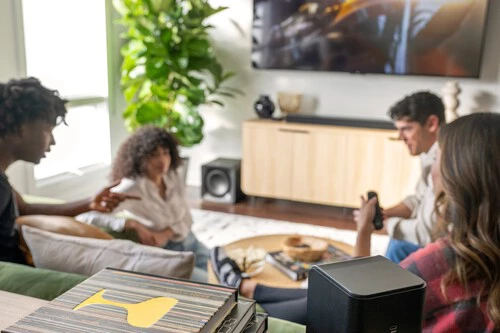 Klipsch Flexus Surr 100 Behind Friends Hanging Out 2000x2000 2 2024 08 07 152847 Yeyw