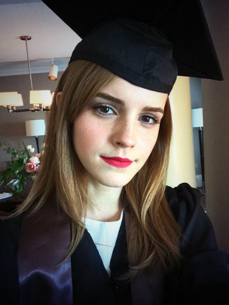 Nuestra Emma Watson ya es toda una graduada