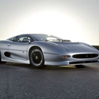 ¿Por qué Bridgestone continuará fabricando neumáticos para el Jaguar XJ220?