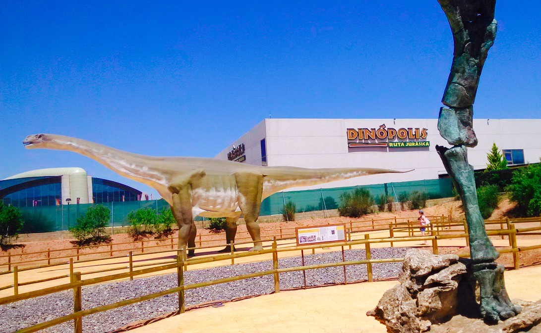 Visita a Dinópolis en Teruel, tierra de dinosaurios