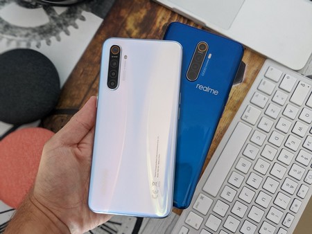 Las 12 mejores ofertas en móviles este fin de semana: iPhone, Xiaomi, Realme, Huawei y Samsung rebajados por San Valentín