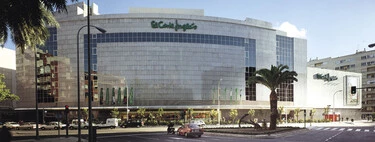 El Corte Inglés liquida la butaca de diseño 'abrazo de oso' elegante y cálida, ideal para salones o dormitorios