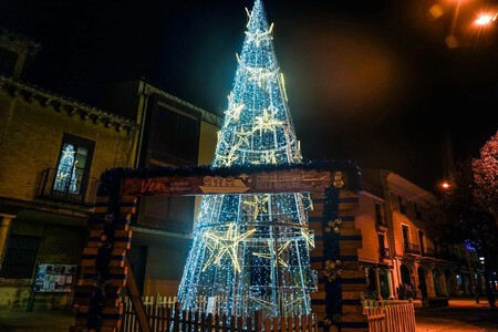 Christmas Village Three Kings Lights Children's Getaway Weekend Near Madrid