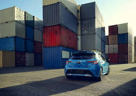 Toyota Corolla Hatchback 4