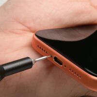 Apple ha solucionado el mayor problema del iPhone con una técnica centenaria. Su protagonista es un par de gotas de agua