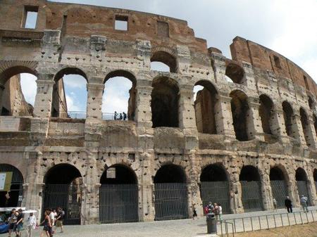 Roma: el Coliseo arderá... de manera virtual