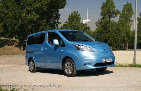 nissan-env200-evalia-650-mp-03.jpg