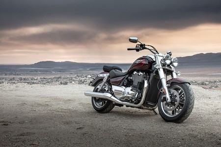 Triumph Thunderbird Commander