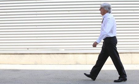 Todos pendientes de Bernie Ecclestone