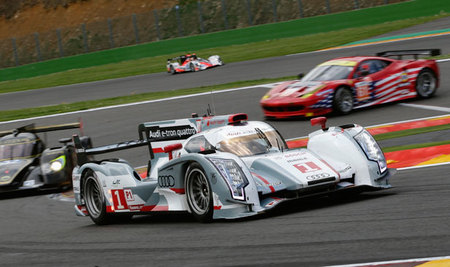 El Audi R18 e-tron Quattro se pasea por Monza