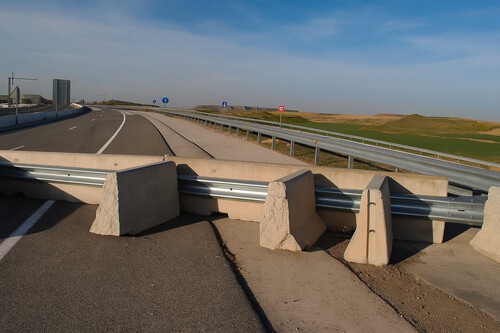 Apertura Carretera Abandonada Madok