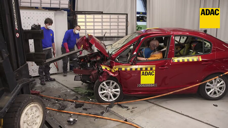 La penosa seguridad del coche eléctrico chino Suda SA01, o cuando la salud de tus clientes te la suda por completo
