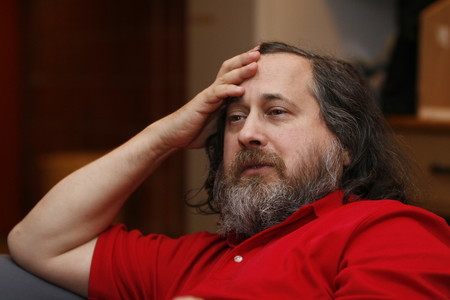 "Richard Stallman no puede representar a todo GNU": 24 programadores del proyecto piden una reestructuración