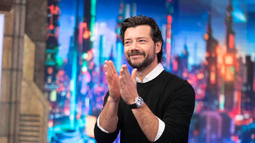 Álvaro Morte desvela en 'El hormiguero' lo primero que pensó cuando le propusieron hacer de Adolfo Suárez en la nueva serie de Movistar Plus+