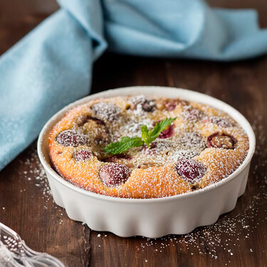 Receta de clafoutis de cerezas: un clásico de la repostería francesa que siempre triunfa