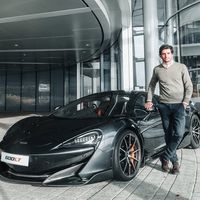 El regalo para Carlos Sainz por su primer podio en la Fórmula 1: un McLaren 600LT