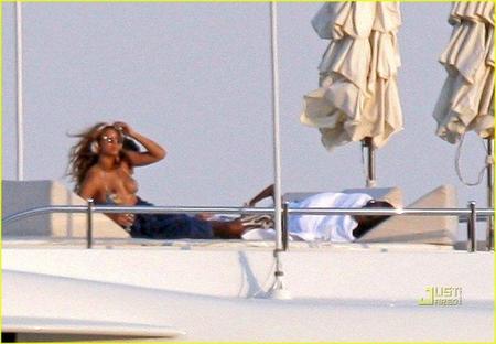 A ver quién se atreve a decirle a Beyoncé que el verano toca su fin...