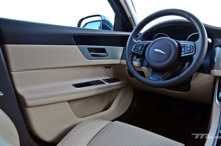 Jaguar Xf 2017 Prueba 014