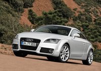 Los Audi TT "básicos" reciben el cambio S tronic
