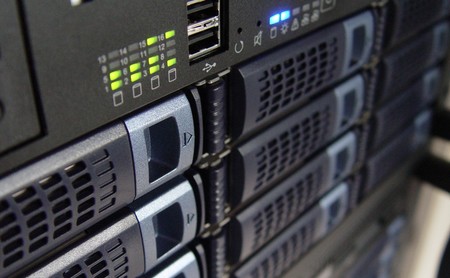 Microsoft asegura detectar mensualmente 77.000 'web shells' activos en una media de 46.000 servidores distintos