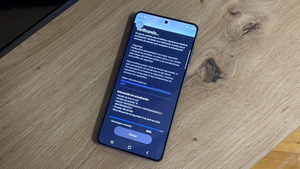 Samsung lanza la actualización de seguridad de abril para los Galaxy solucionando varias vulnerabilidades