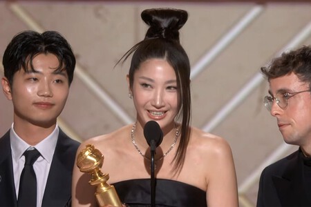 Joong Gyu Kwak, Yu Han Lee, Hee Dong Nam, Jeong Hoon Seo y Park Hong Jun recogen el premio por 'Golden'