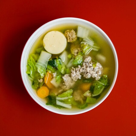 Caldos y sopas calientes: Un aliado para el invierno