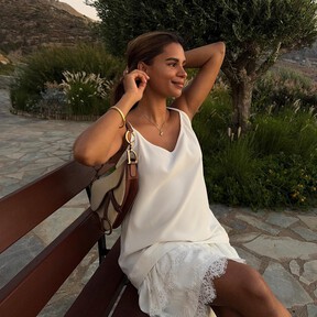 Cortefiel rebaja el vestido lencero de Hoss Intropia a precio de Zara, para ser la más elegante por menos de 60 euros 
