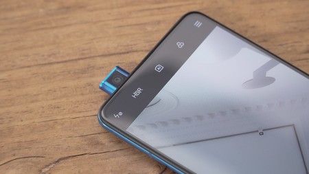 Mejores ofertas hoy en AliExpress: Xiaomi Mi 9T, Smartwatch Xiaomi Amazfit Pace y auriculares Bluedio T7 más baratos