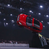 Jaguar E-Pace establece un Récord Guinness realizando un giro horizontal de 270º 
