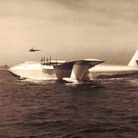 La escasez de aluminio durante la guerra empujó a EEUU a una locura de ingeniería: un avión gigante hecho de madera