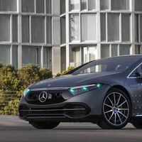 "Señor agente, no moleste que estoy a mitad de capítulo": los coches Mercedes-Benz avisarán a la policía cuando vayan en modo autónomo