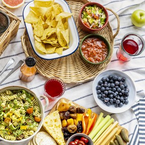 Me acabo de enamorar de las nuevas copas de Aldi: son bonitas, casi irrompibles y son ideales para un picnic o para una cena en el jardín