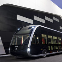 Zaragoza y sus 'tranvías sobre el asfalto': estos futuristas autobuses 100% eléctricos jubilarán a los diésel de forma definitiva